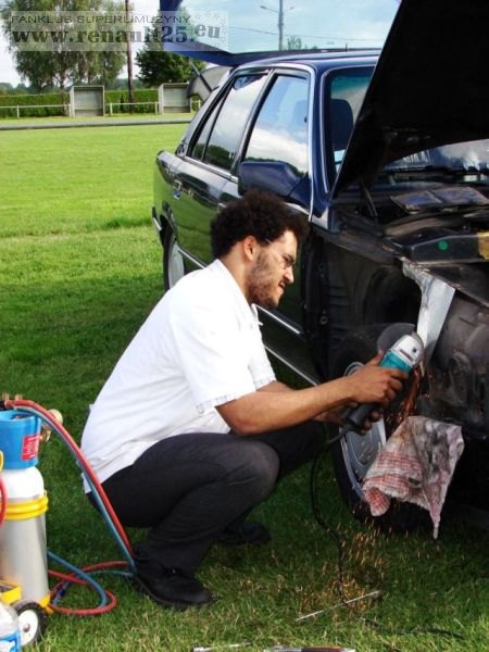 konkurs nr 2. kto szybciej potnie renie na czesci