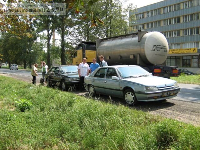 Corsa nie chciała pozować