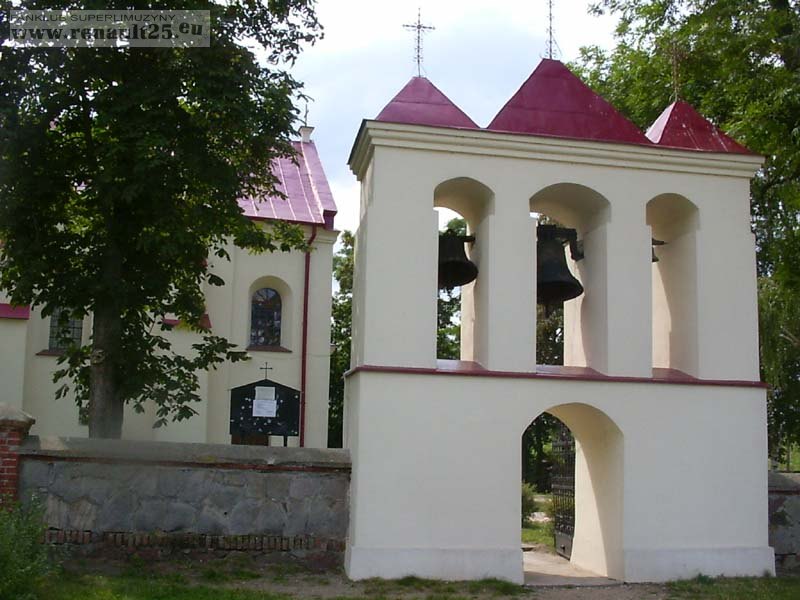 Cichy kościółek przy tamie