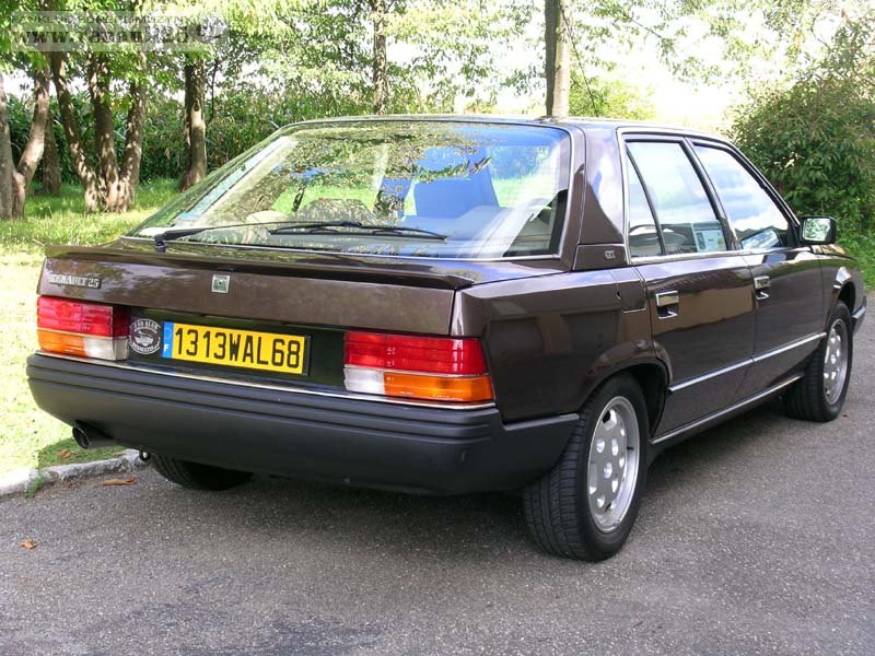 Najważniejsze jest logo klubowe.