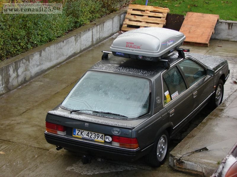 19 pazdziernik...pierwszy mini snieg na reni