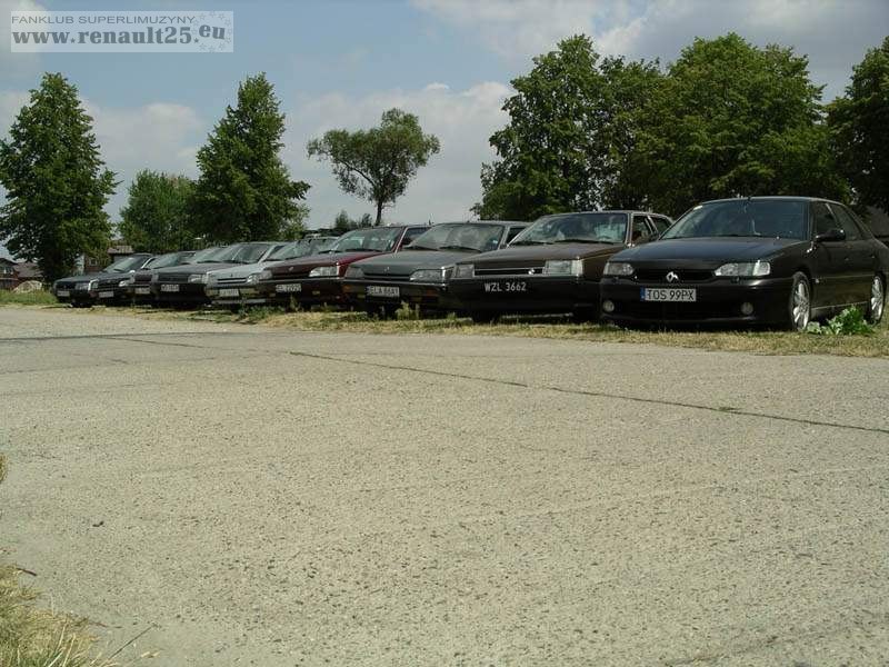 Specyficzny jak na Polskę parking :-).