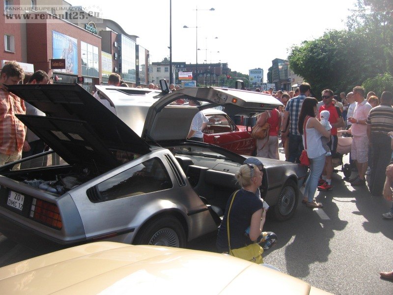 DeLorean1